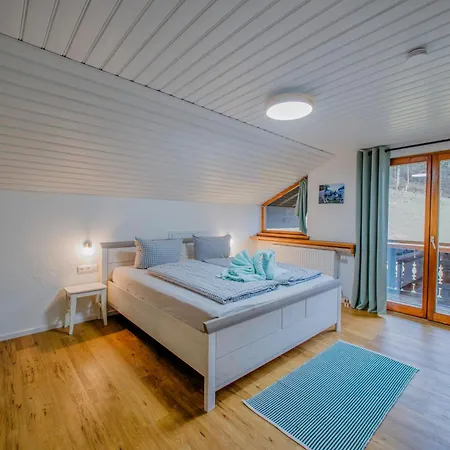 Am Berg Apartament *